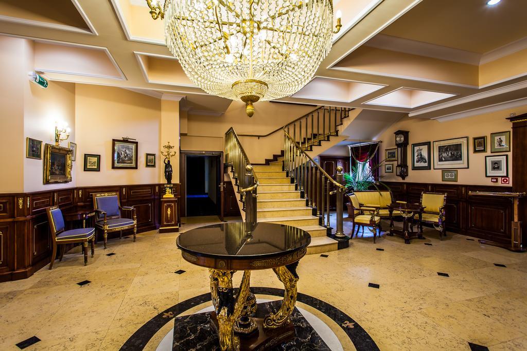 טרנובסקי גאורי Hotel Na Podzamczu מראה חיצוני תמונה