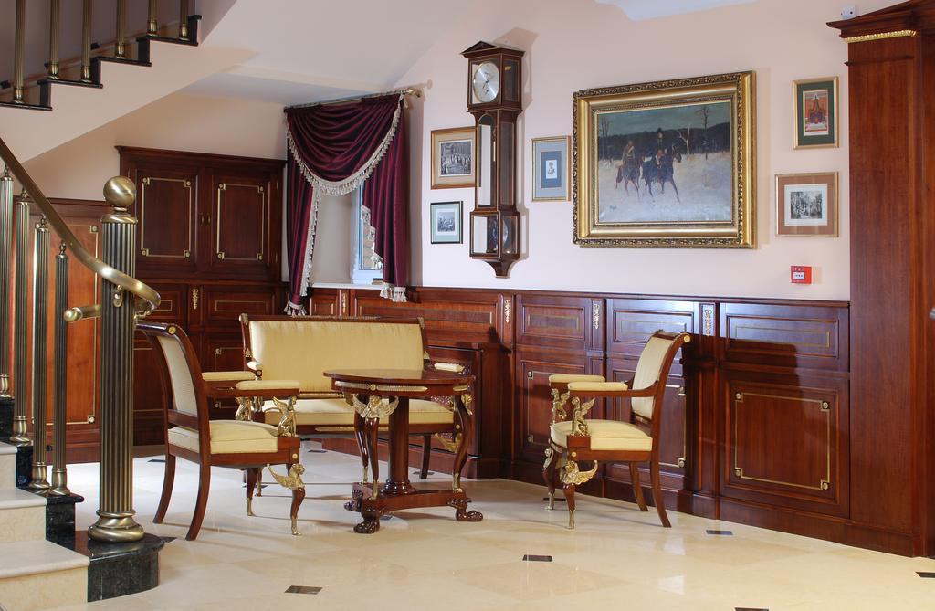 טרנובסקי גאורי Hotel Na Podzamczu מראה חיצוני תמונה
