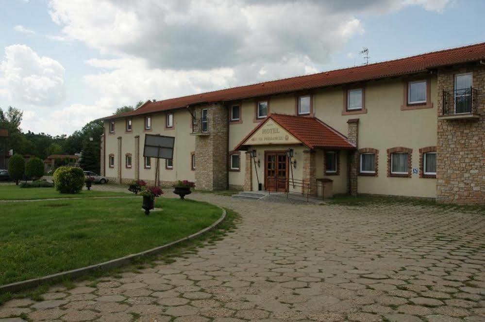 טרנובסקי גאורי Hotel Na Podzamczu מראה חיצוני תמונה