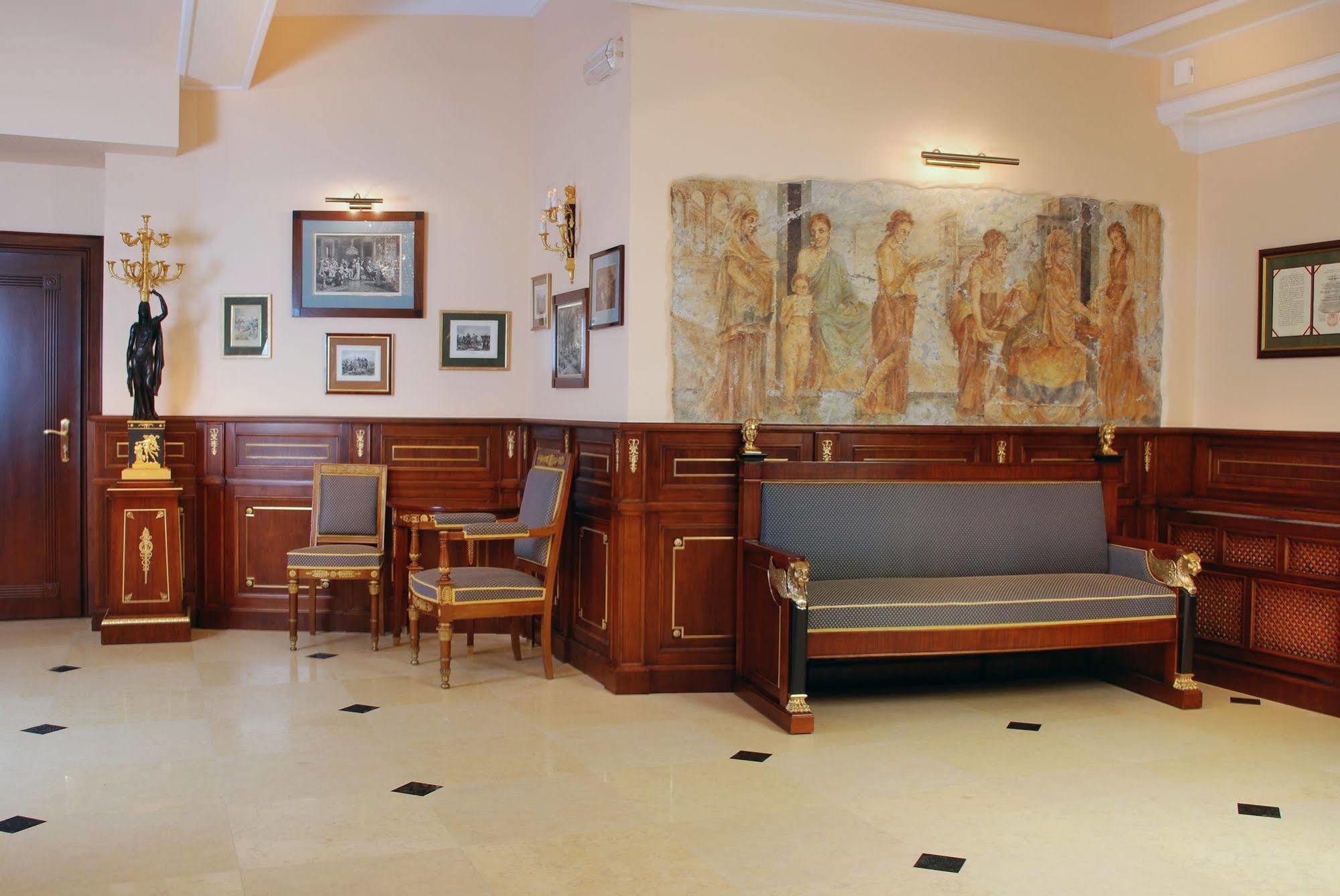 טרנובסקי גאורי Hotel Na Podzamczu מראה חיצוני תמונה